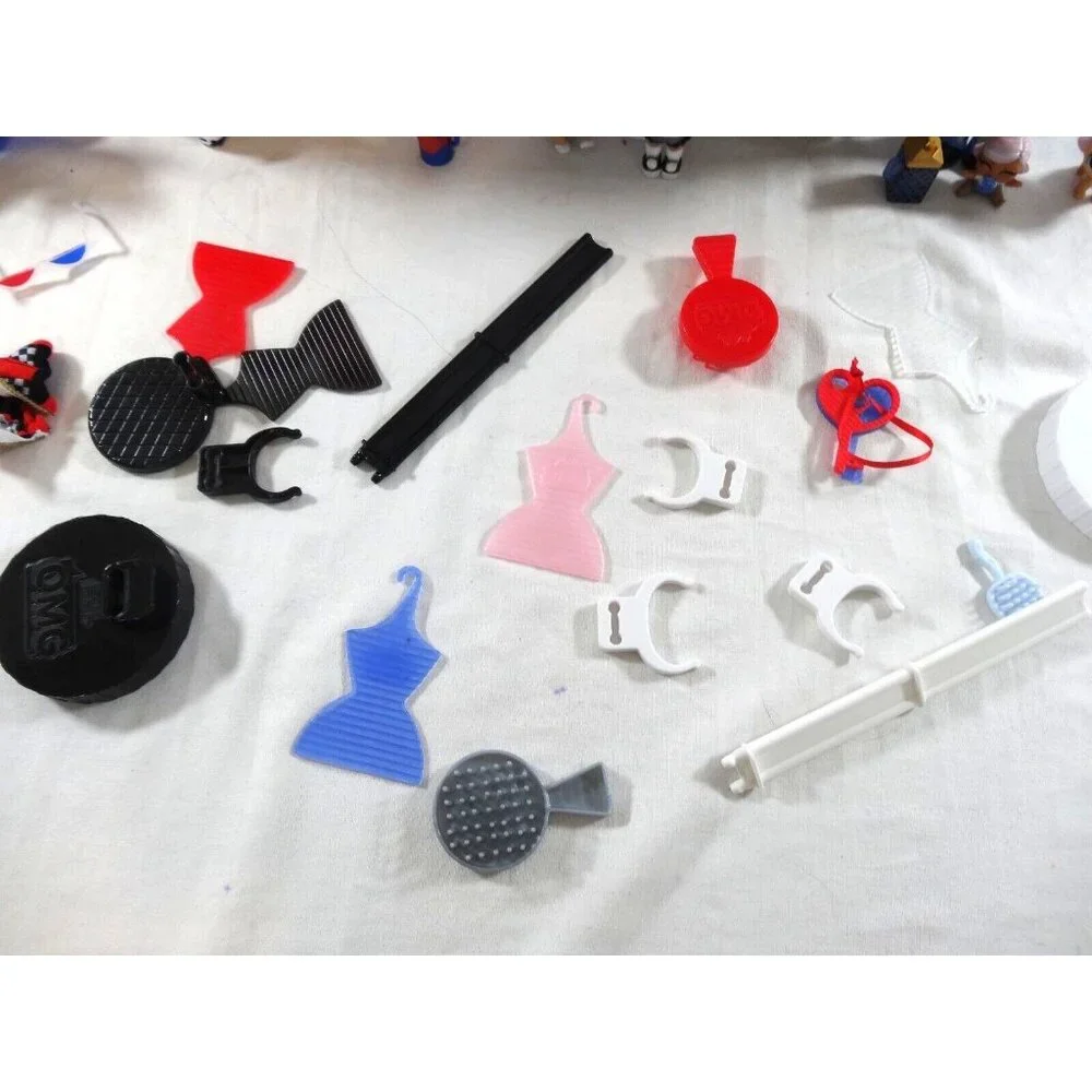 LOL Surprise OMG Downtown BB Uptown Girl‎ Locker Sets Big Sister Pet Accessories